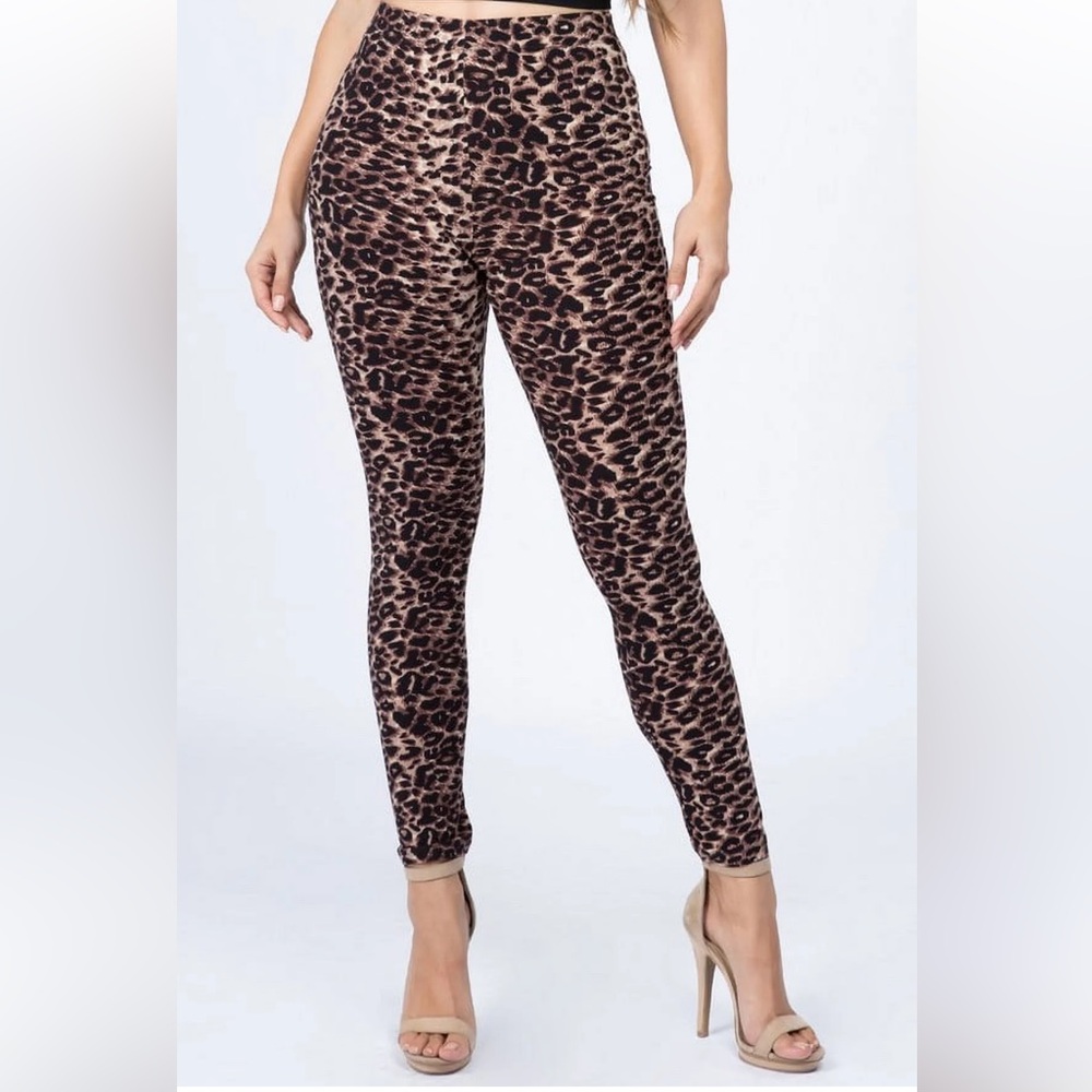 Bobbie BrooksLeopard Print Leggings - Brown and Black